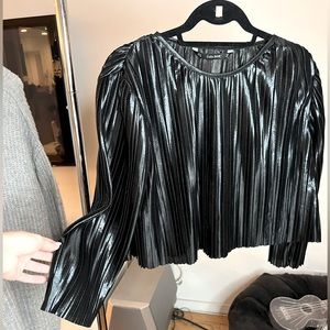 Zara - Black Pleated “Wet look” wide long sleeve crop top. Size S.